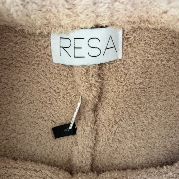 RESA Two Piece Set Cozy Leggings and Bralette - Picture 4 of 6